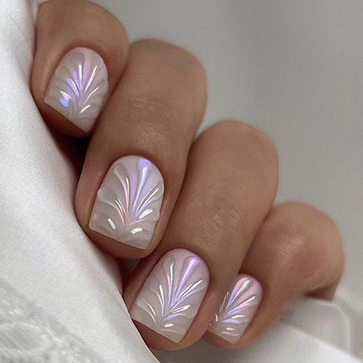 3D Embossed Fashionable Nails